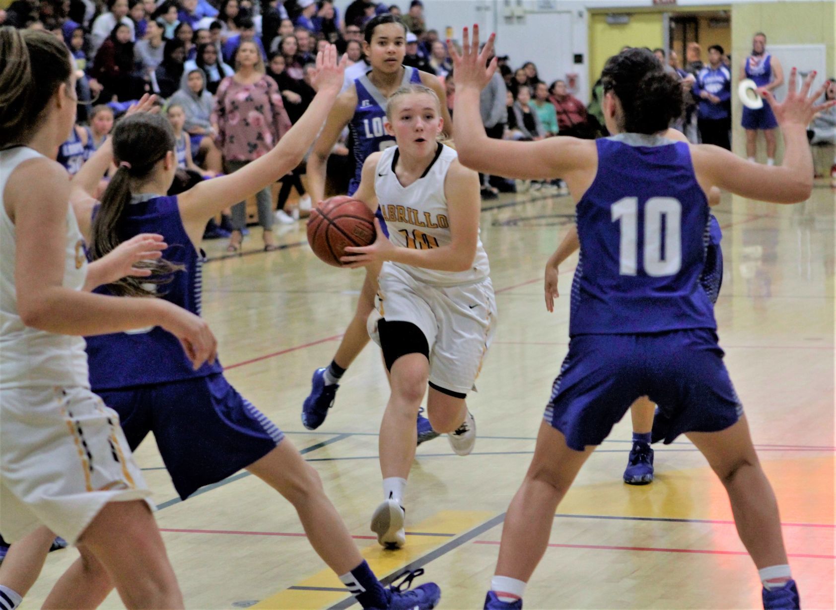 011120LHSCHSGirls01.JPG